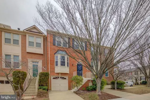 14720 Winterfield Ct, Centreville, VA 20120