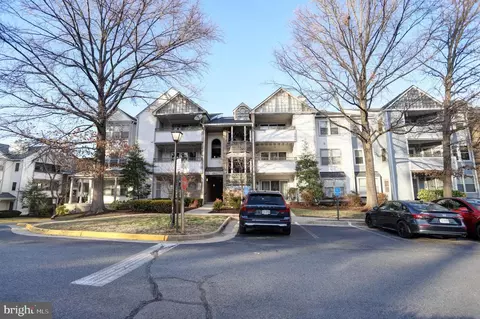 7703 Lafayette Forest Dr #22, Annandale, VA 22003