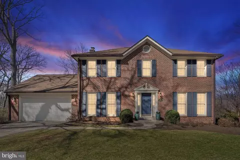 1642 Montmorency Dr, Vienna, VA 22182