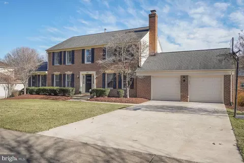 503 Ayr Hill Ave NE, Vienna, VA 22180