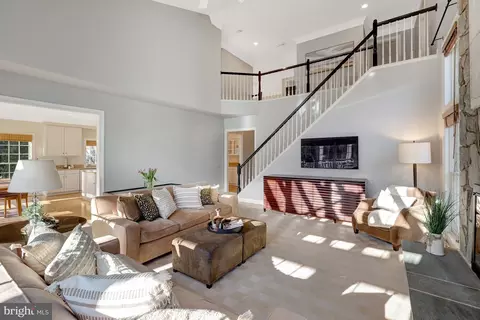 Living - 1421 Mayhurst Blvd, Mclean, VA 22102 photo 7 of 10
