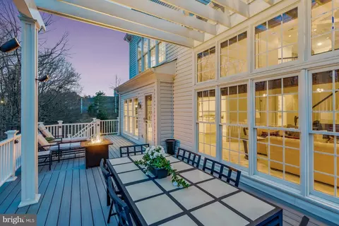 Exterior - 1421 Mayhurst Blvd, Mclean, VA 22102 photo 10 of 45