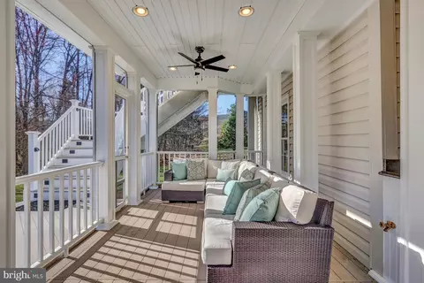 Exterior - 1421 Mayhurst Blvd, Mclean, VA 22102 photo 13 of 45
