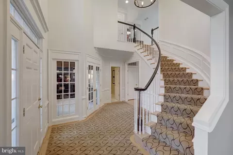 Entry Way - 1421 Mayhurst Blvd, Mclean, VA 22102 photo 6 of 12