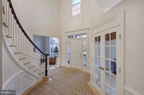 Entry Way - 1421 Mayhurst Blvd, Mclean, VA 22102 photo 5 of 12