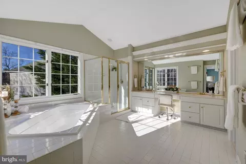Bath - 1421 Mayhurst Blvd, Mclean, VA 22102 photo 1 of 8