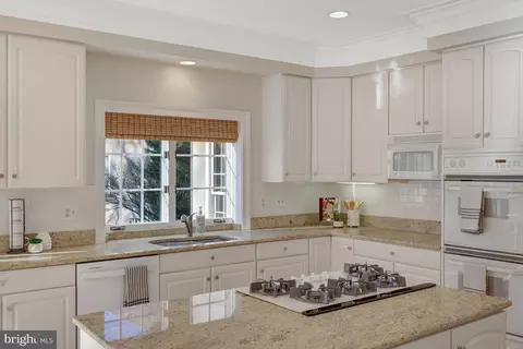 Kitchen - 1421 Mayhurst Blvd, Mclean, VA 22102 photo 8 of 11