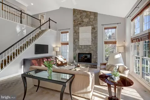 Living - 1421 Mayhurst Blvd, Mclean, VA 22102 photo 3 of 10