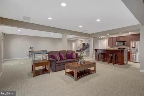 Living - 1421 Mayhurst Blvd, Mclean, VA 22102 photo 10 of 10