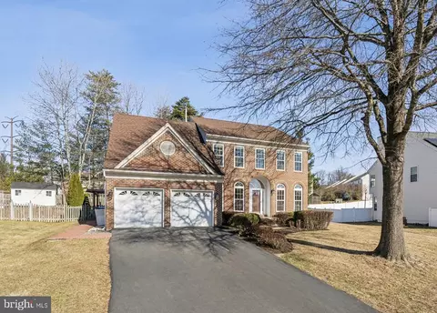 13120 Peach Leaf Pl, Fairfax, VA 22030