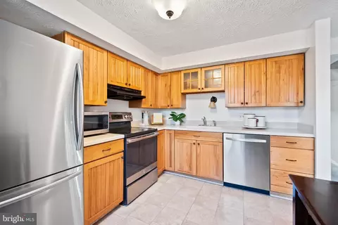 Kitchen - 8003 Steeple Chase Ct, Springfield, VA 22153 photo 3 of 3