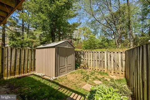Exterior - 8003 Steeple Chase Ct, Springfield, VA 22153 photo 6 of 8