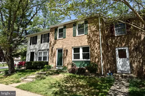 Exterior - 8003 Steeple Chase Ct, Springfield, VA 22153 photo 3 of 8