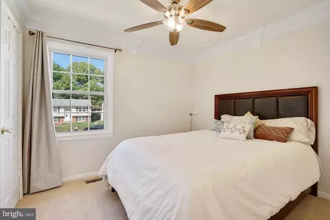 6825 Kite Flyer Ct, Springfield, VA 22150 photo 19