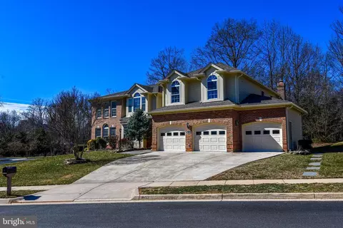 8412 Copperleaf Ct, Fairfax Station, VA 22039