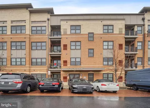 2903 Bleeker St #5-105, Fairfax, VA 22031