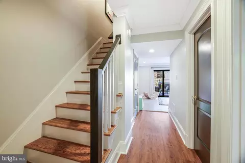 Entry Way - 1100 Pine Hill Rd, Mclean, VA 22101 photo 5 of 5