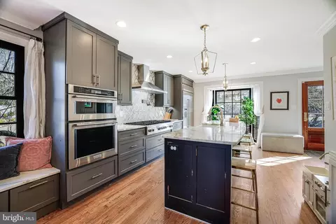 Kitchen - 1100 Pine Hill Rd, Mclean, VA 22101 photo 6 of 12