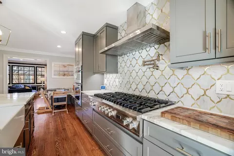 Kitchen - 1100 Pine Hill Rd, Mclean, VA 22101 photo 3 of 12