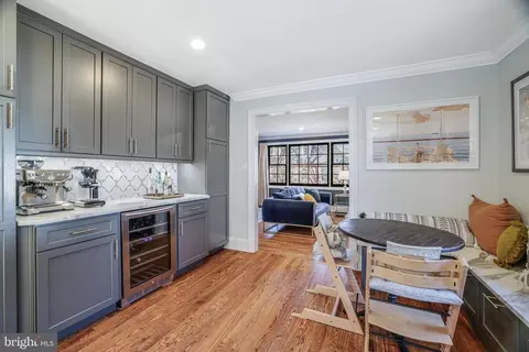 Kitchen - 1100 Pine Hill Rd, Mclean, VA 22101 photo 9 of 12