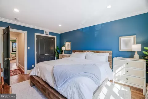 Bedroom - 1100 Pine Hill Rd, Mclean, VA 22101 photo 6 of 7