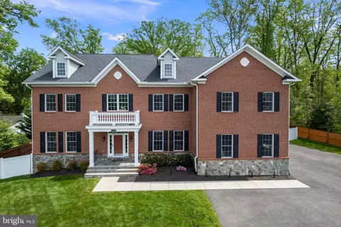 7911 Fort Hunt Rd, Alexandria, VA 22308