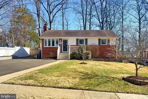 3155 Kenney Dr, Falls Church, VA 22042