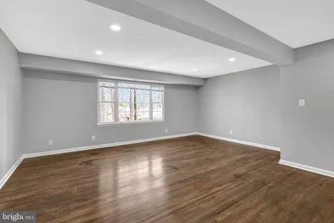 Living - 6623 Burlington Pl, Springfield, VA 22152 photo 1 of 4