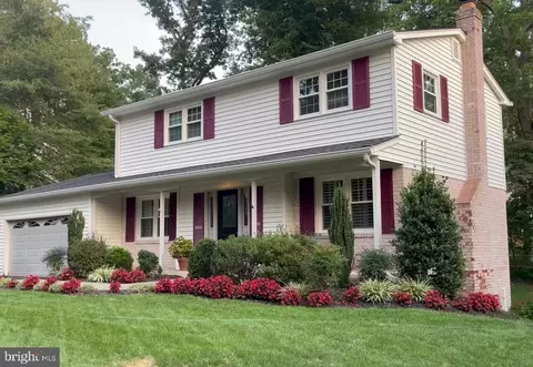 9211 Cutting Horse Ct, Springfield, VA 22153