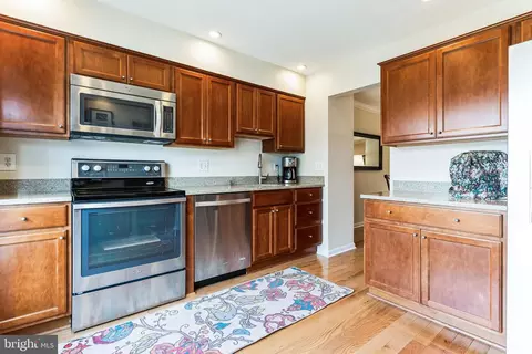 Kitchen - 7303 Rolling Oak Ln, Springfield, VA 22153 photo 2 of 3