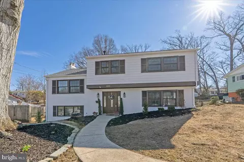 8335 Wagon Wheel Rd, Alexandria, VA 22309