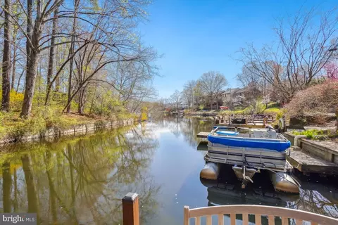 2006 Turtle Pond Dr, Reston, VA 20191