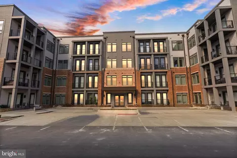1675 Bandit Loop #306B, Reston, VA 20190 photo 1