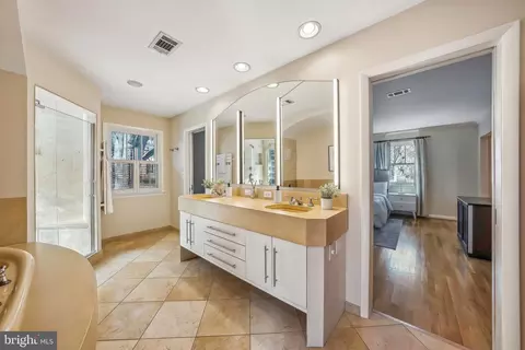 4118 River St N, Mclean, VA 22101 photo 36