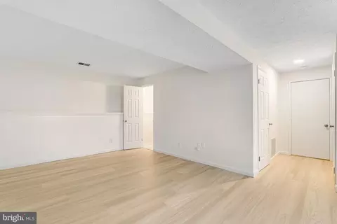 8288 Morning Dew Ct, Springfield, VA 22153 photo 29