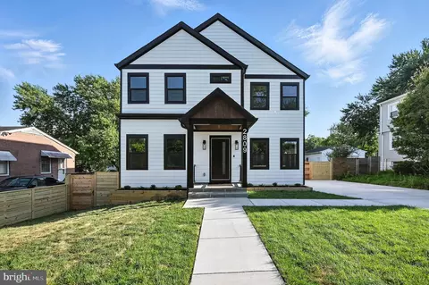 2809 Memorial St, Alexandria, VA 22306