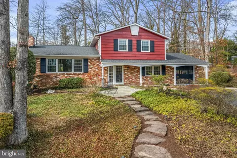 4201 Selkirk Dr, Fairfax, VA 22032