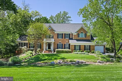 10310 Mystic Meadow Way, Oakton, VA 22124