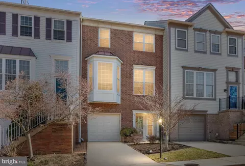 6557 Parish Glebe Ln, Alexandria, VA 22315