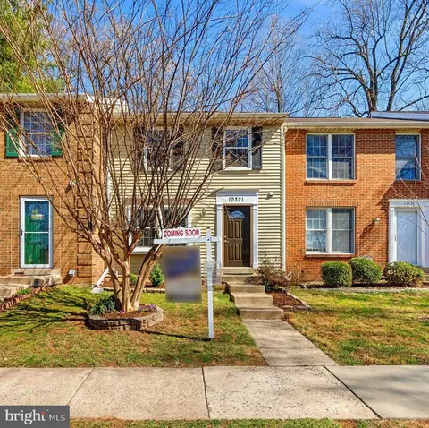 10321 Granite Creek Ln, Oakton, VA 22124