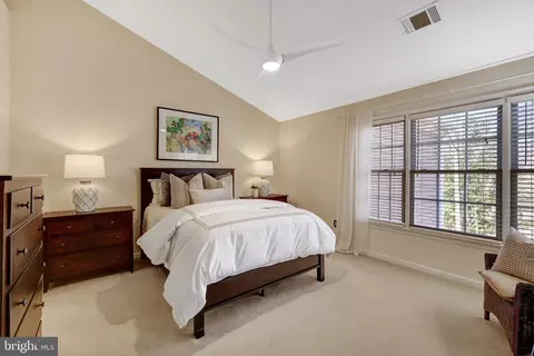 Bedroom - 11440 Hollow Timber Ct, Reston, VA 20194 photo 1 of 6