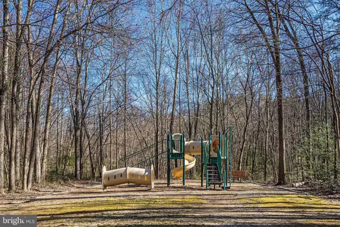 Other - 11440 Hollow Timber Ct, Reston, VA 20194 photo 16 of 17