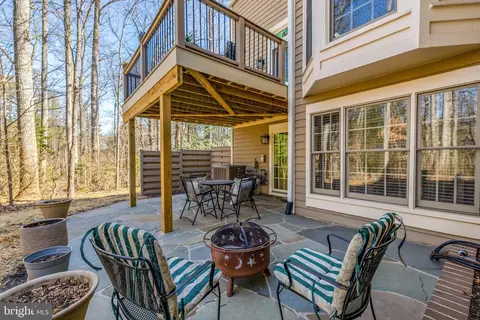 Exterior - 11440 Hollow Timber Ct, Reston, VA 20194 photo 5 of 12
