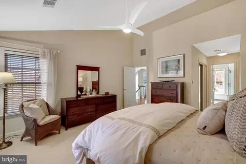 Bedroom - 11440 Hollow Timber Ct, Reston, VA 20194 photo 2 of 6