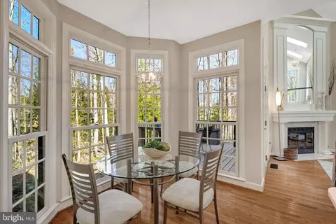 Dining - 11440 Hollow Timber Ct, Reston, VA 20194 photo 4 of 4