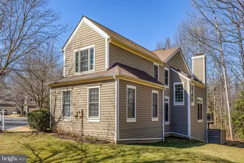 Exterior - 11440 Hollow Timber Ct, Reston, VA 20194 photo 8 of 12