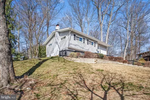 6330 Camilla St, Springfield, VA 22152 photo 3