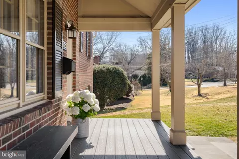 5507 Atlee Pl, Springfield, VA 22151 photo 4