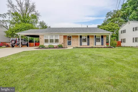 5602 Ashfield Rd, Alexandria, VA 22315