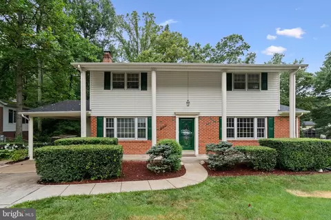 9211 Shotgun Ct, Springfield, VA 22153